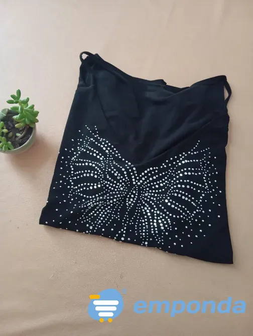 Remera de vestir con volado en mangas y mariposa brillosa Floresta - imagen 5