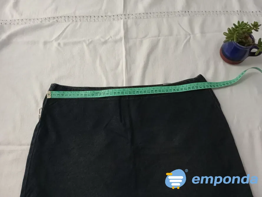 Pollera 3/4, rigida de jean. IMPECABLE Floresta - imagen 2