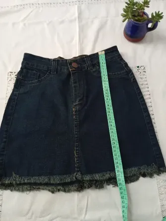 Pollera, mini de jean elastizada (Nueva s/etiq) Floresta