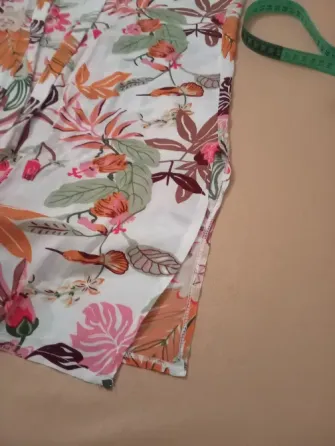 Kimono estampado manga corta. IMPECABLE ($ 6999) 146 T Floresta