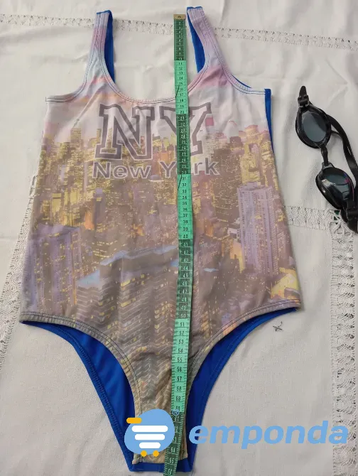 Malla enteriza azul electrico y estampa. IMPECABLE Floresta - imagen 1