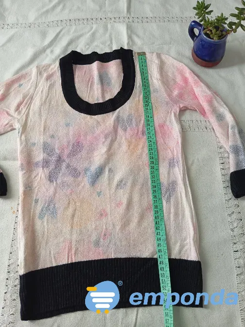 Sweater super delicado. IMPECABLE Floresta - imagen 1