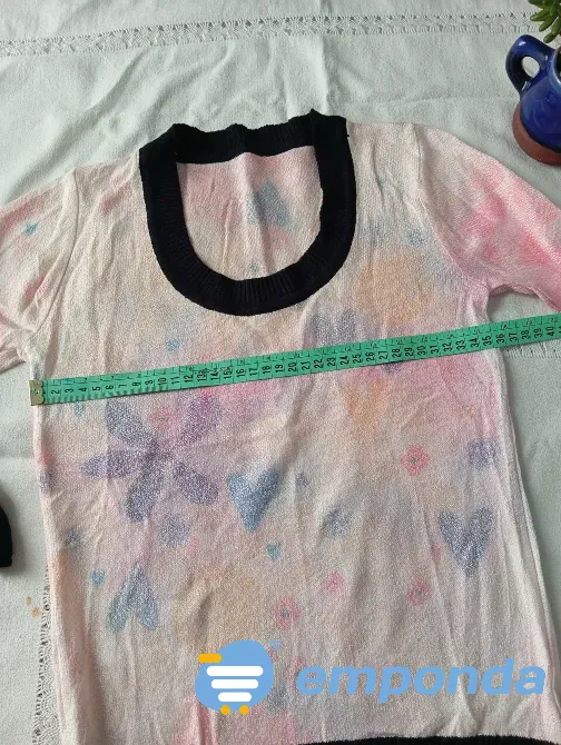 Sweater super delicado. IMPECABLE Floresta - imagen 2