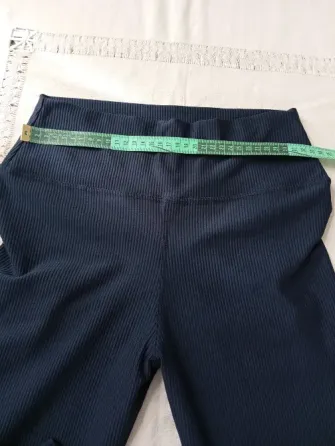 Calza azul acanalada. Cintura ancha, buen ajuste (Nueva) Floresta