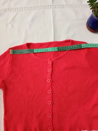 Saquito corto, abotonado. IMPECABLE Floresta