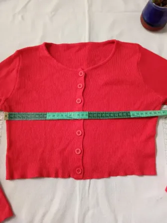 Saquito corto, abotonado. IMPECABLE Floresta