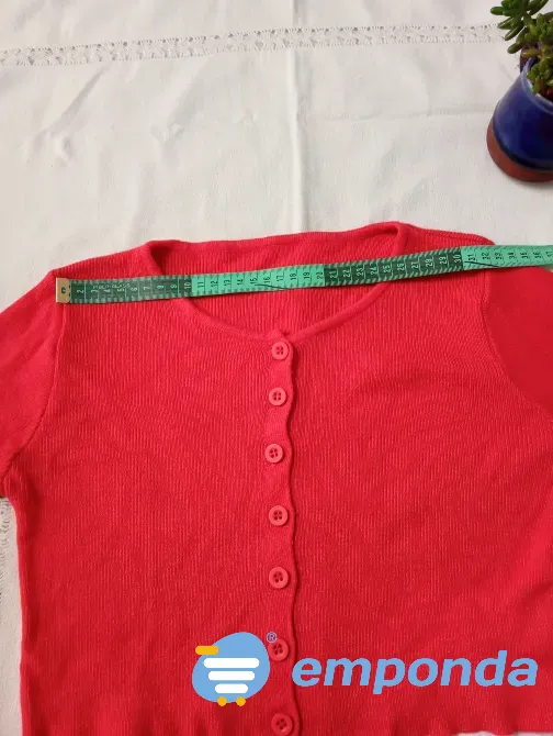 Saquito corto, abotonado. IMPECABLE Floresta - imagen 3