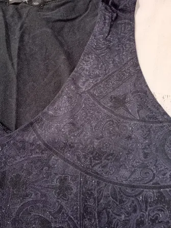 Musculosa de vestir, escote en V (Nuevas s/etiq) Floresta