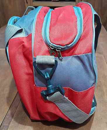 Bolso térmico para camping con vajilla Zárate