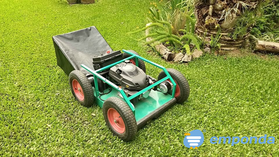 Máquina de Corta cesped 4x4 a control remoto Villa Devoto - imagen 2