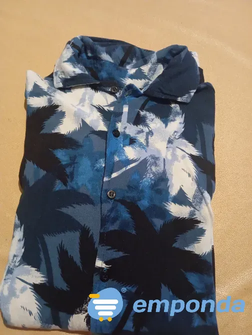 Camisa estilo playera de hombre. Impecable Floresta - imagen 4