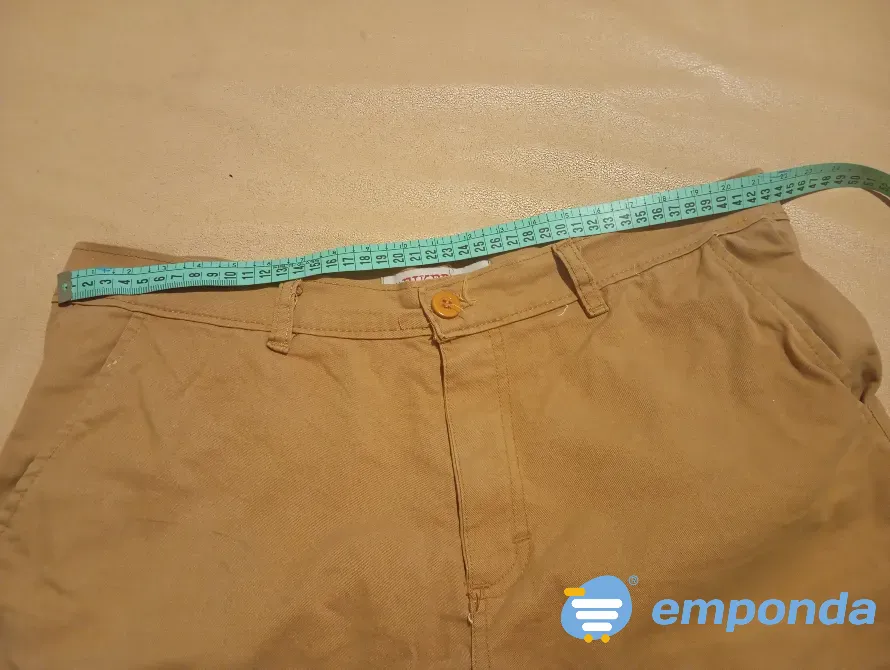 Bermuda de jean color mostaza, de hombre Floresta - imagen 3