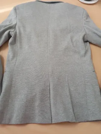 Blazer entallado de hombre. Zara Man. Impecable Floresta