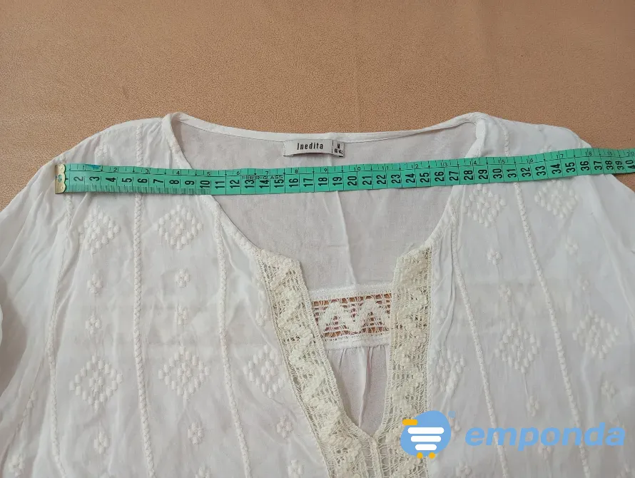 Camisola color crema con puntilla. Inedita Floresta - imagen 3