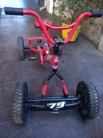 Cuatri A Pedal Bernal