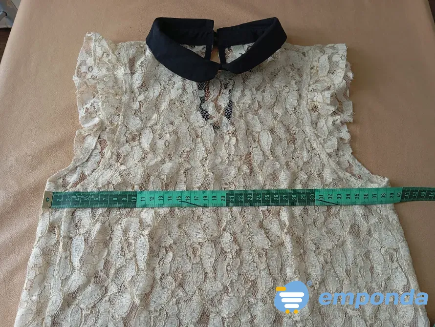 Blusa manga princesa, super delicada con brillos dorados Floresta - imagen 2