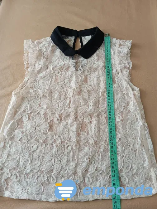 Blusa manga princesa, super delicada color crema. IMPECABLE Floresta - imagen 5