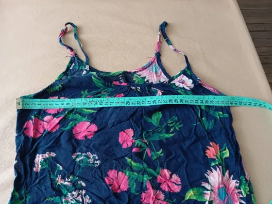 Vestido playero. Corto, super fresco. Impecable Floresta