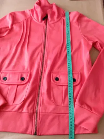 Campera Kosiuko, cuello media polera Floresta