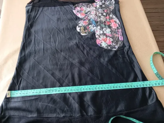 Vestido negro tipo solero vintage. Impecable Floresta