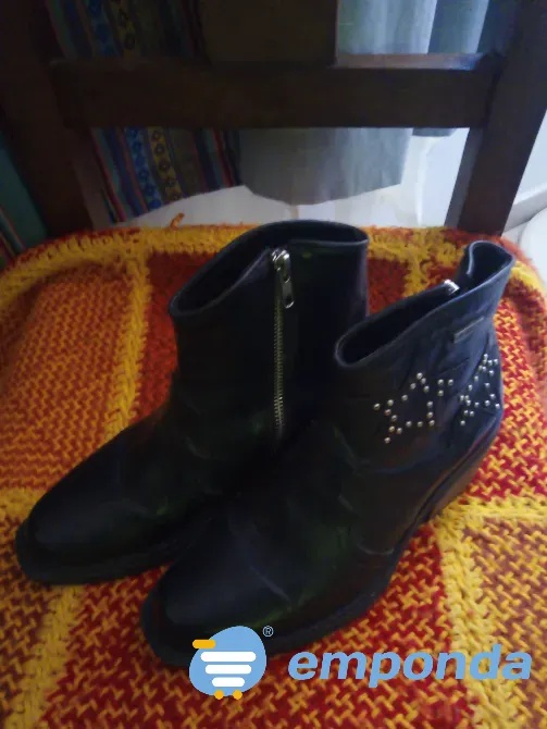 Botas de cuero STONES San Miguel - imagen 2