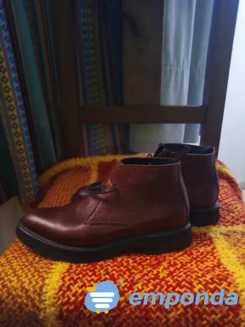 Botas de cuero bordo con cordones San Miguel - imagen 1