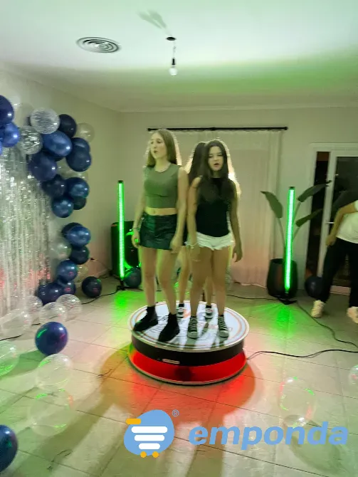 Plataforma giratoria 360 para eventos cumpleaños Escobar - imagen 2