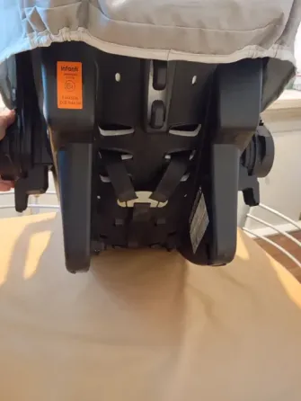 Huevito/Silla de seguridad para auto Infanti Floresta