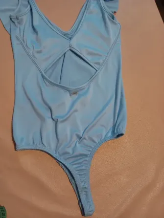 Body de mujer con volado “Caramel”. Impecable Floresta