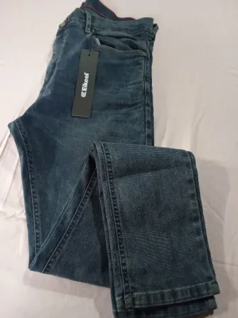 Pantalon de jean para hombre. Eikeel. Nuevo Floresta