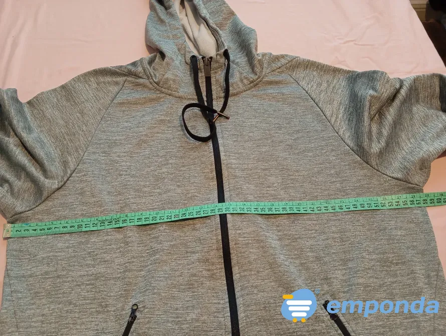 Campera deportiva unisex. Impecable Floresta - imagen 3
