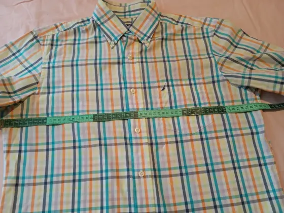 Camisa de hombre, cuadriculada. Impecable Floresta