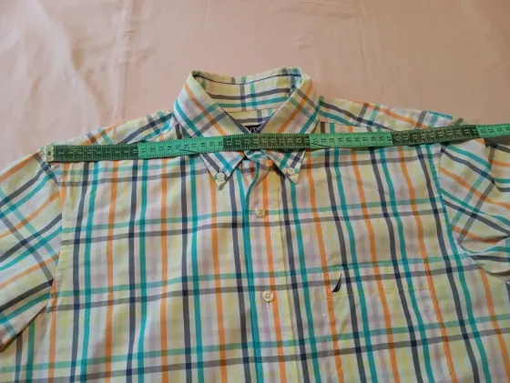 Camisa de hombre, cuadriculada. Impecable Floresta