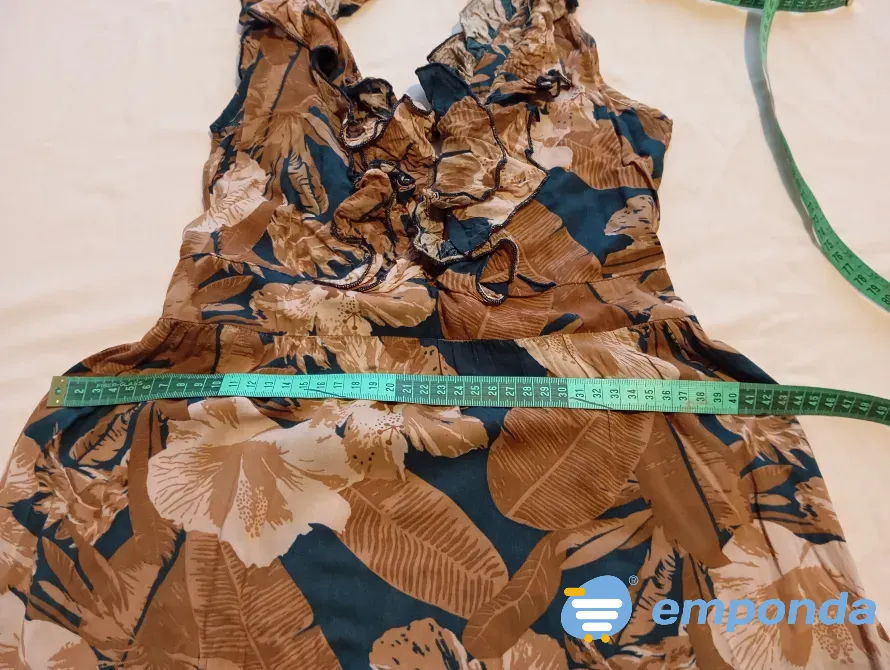 Vestido maxi con estampado floral y escote en V con volado Floresta - imagen 4