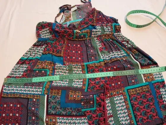 Vestido largo con estampado y detalles de pompones Floresta