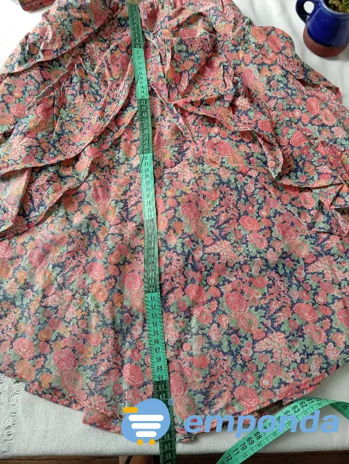 Conjunto de pollera irregular y top tipo flamenco. IMPECABLE Floresta - imagen 4