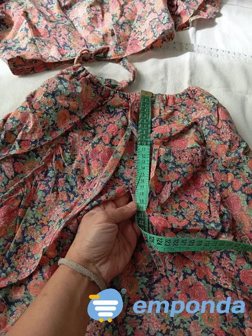 Conjunto de pollera irregular y top tipo flamenco. IMPECABLE Floresta - imagen 5