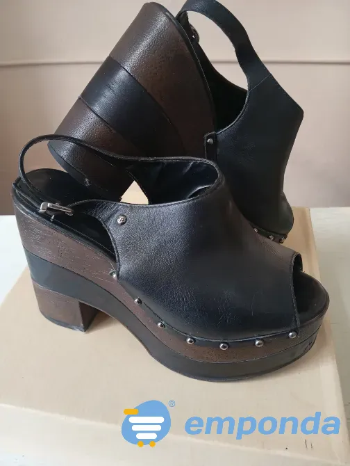 Sandalia de cuero con plataforma “Hush Puppies” Floresta - imagen 3