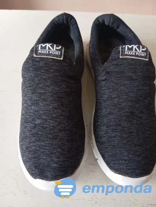 Zapatilla tipo pancha sin cordones. Super liviana Floresta - imagen 2