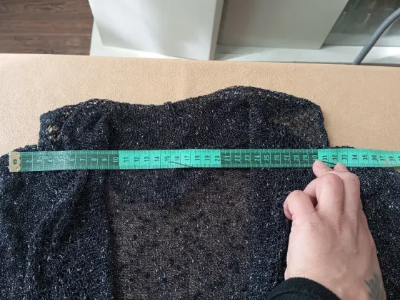 Cardigan tipo kimono con brillos, super delicado. Impecable Floresta