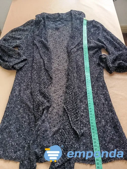 Cardigan tipo kimono con brillos, super delicado. Impecable Floresta - imagen 4