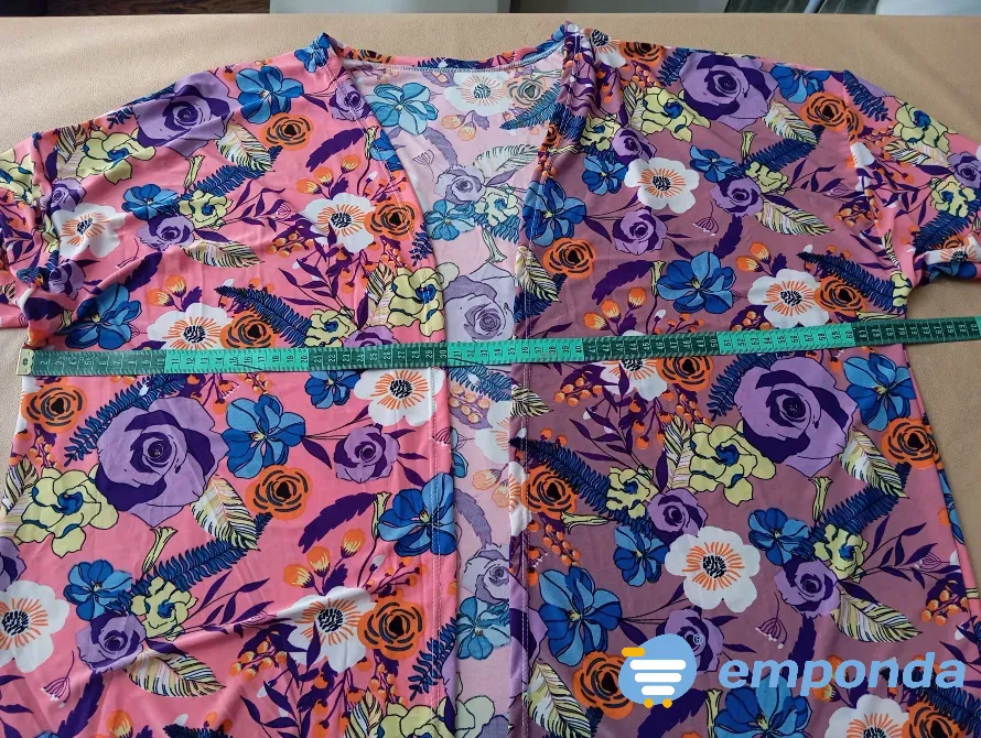 Kimono floreado de seda fria. Nuevo Floresta - imagen 4
