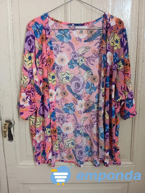 Kimono floreado de seda fria. Nuevo Floresta - imagen 2