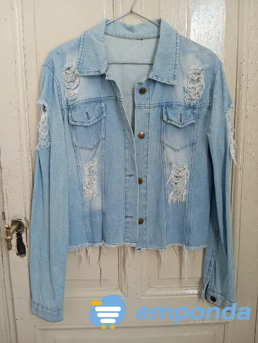 Campera de jean con roturas. Perfecto estado Floresta - imagen 2