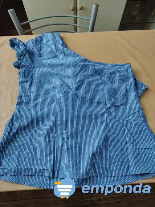 Blusa rayada de un solo hombro, con volado Floresta - imagen 4