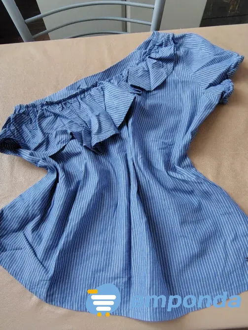 Blusa rayada de un solo hombro, con volado Floresta - imagen 3