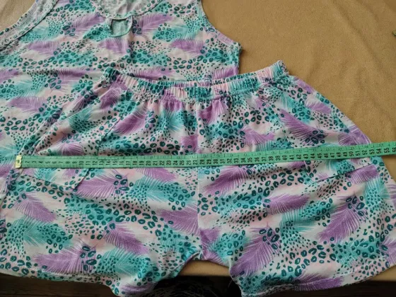 Piyama de dos piezas. Short y musculosa Floresta