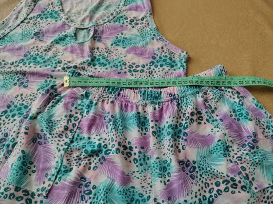 Piyama de dos piezas. Short y musculosa Floresta
