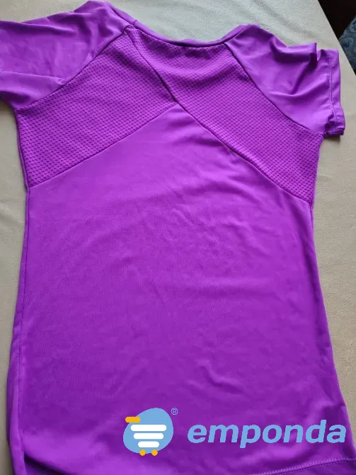 Remera deportiva, tela respirable en espalda Floresta - imagen 3