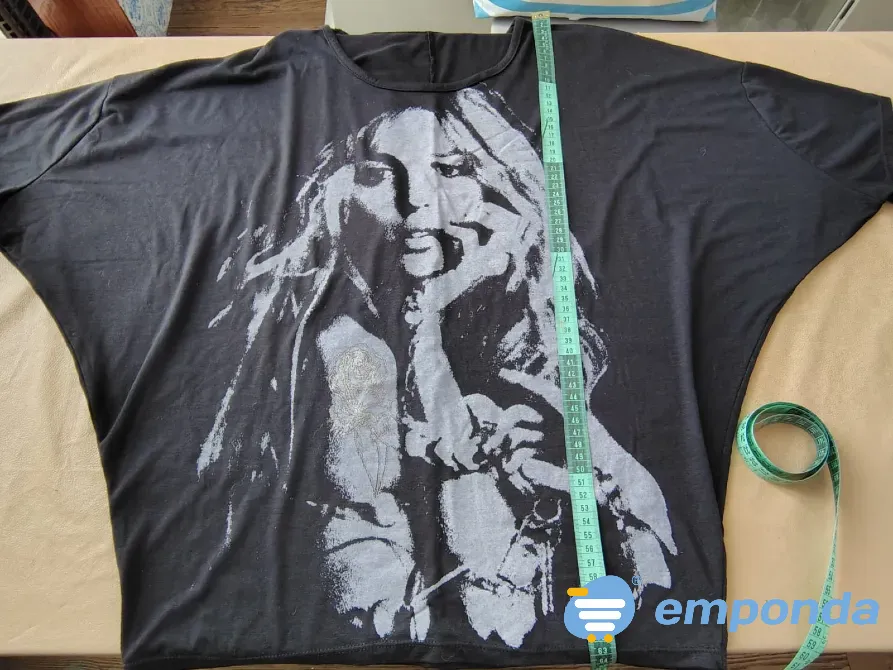 Remera manga murcielago con estampa Floresta - imagen 3